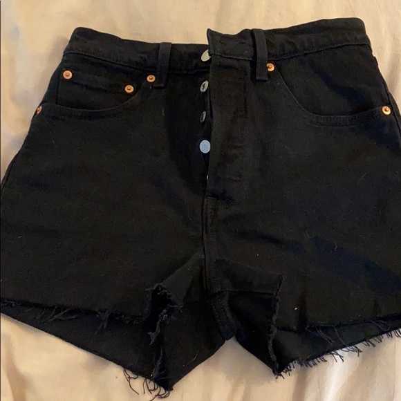 Levi's Pants - Black Levi Ribcage Shorts